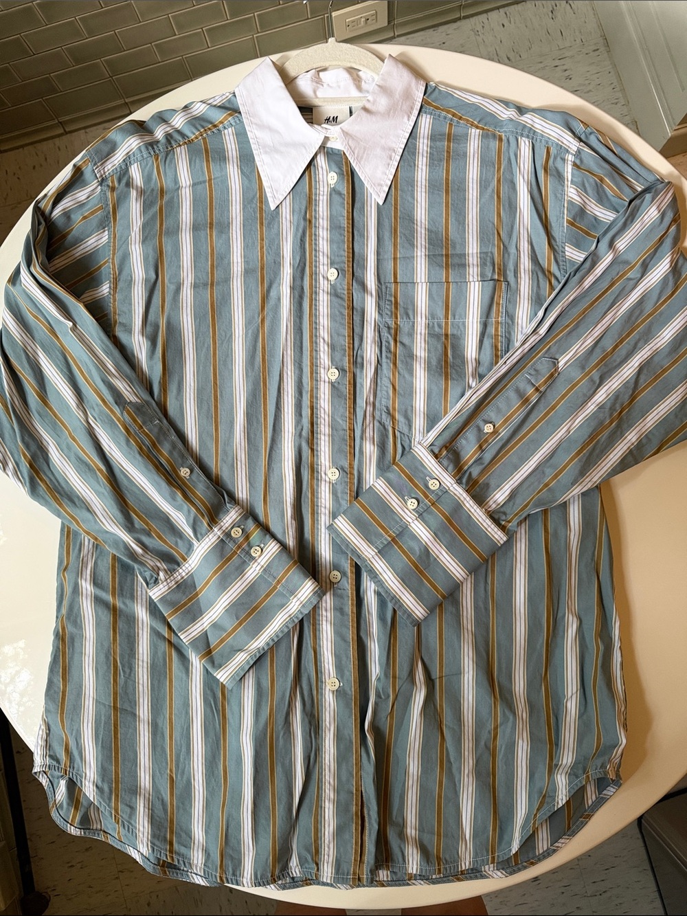 H&M Light Blue, White & Tan Striped Button-Down Shirt with White Collar